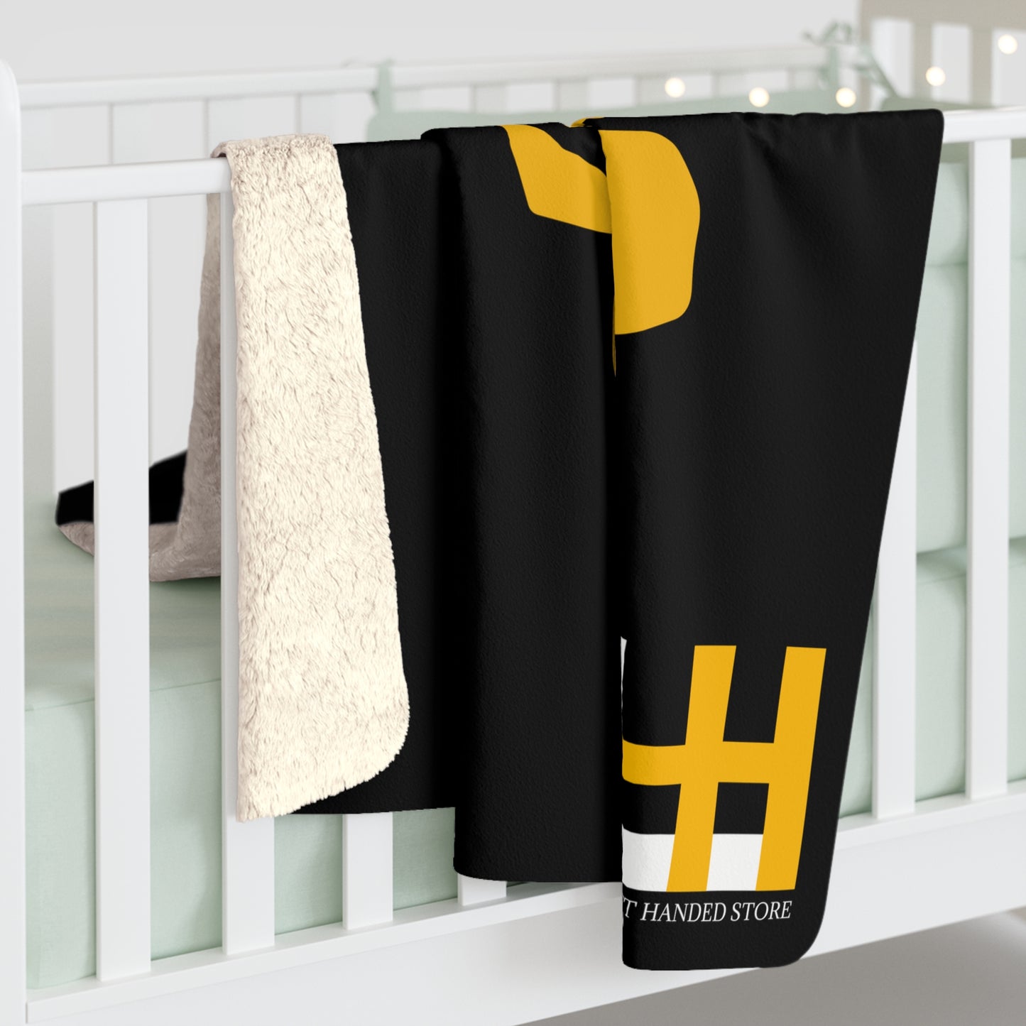 Southpaw Bear Claw Sherpa Fleece Blanket | Paw Print Graphic